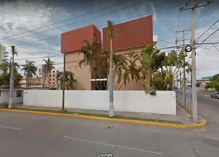 Departamento comodo, a media cuadra de la playa. Mazatlán